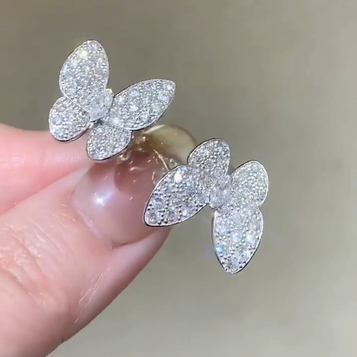 [Cyra] TWIN SILVER BUTTERFLY DIAMOND RING