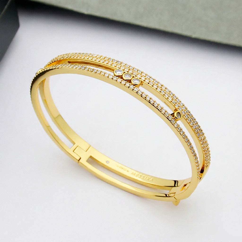 [Cyra] Move Romane pavé bangle