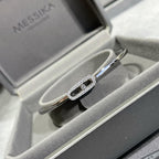 [Cyra] Move Uno pavé flex bangle medium