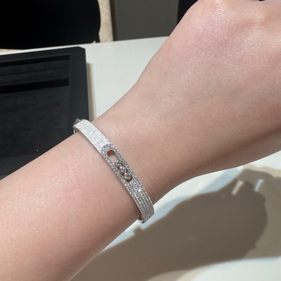 [Cyra] Move Noa Ciselé half pavé bangle
