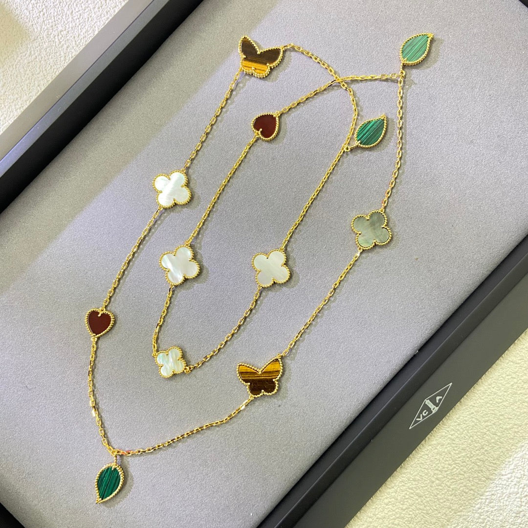 {
  "Cyra": "Lucky Alhambra lange Halskette - 12 Designs"
}