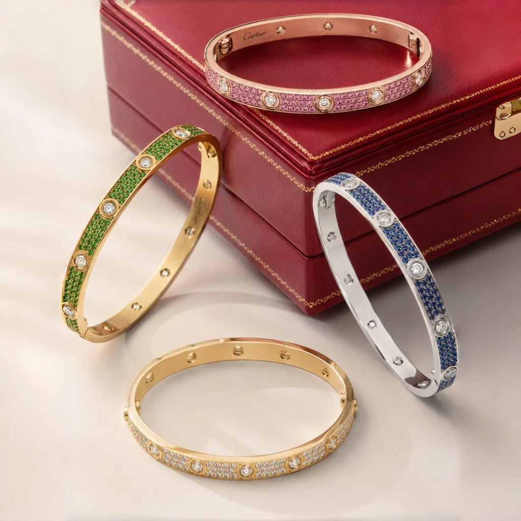 [Cyra]  2026 PAVE GEMSTONE LOVE BRACELET 6.1MM 10 DIAMONDS
