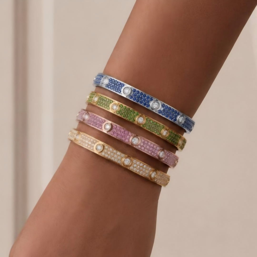 [Cyra]  2026 PAVE GEMSTONE LOVE BRACELET 6.1MM 10 DIAMONDS