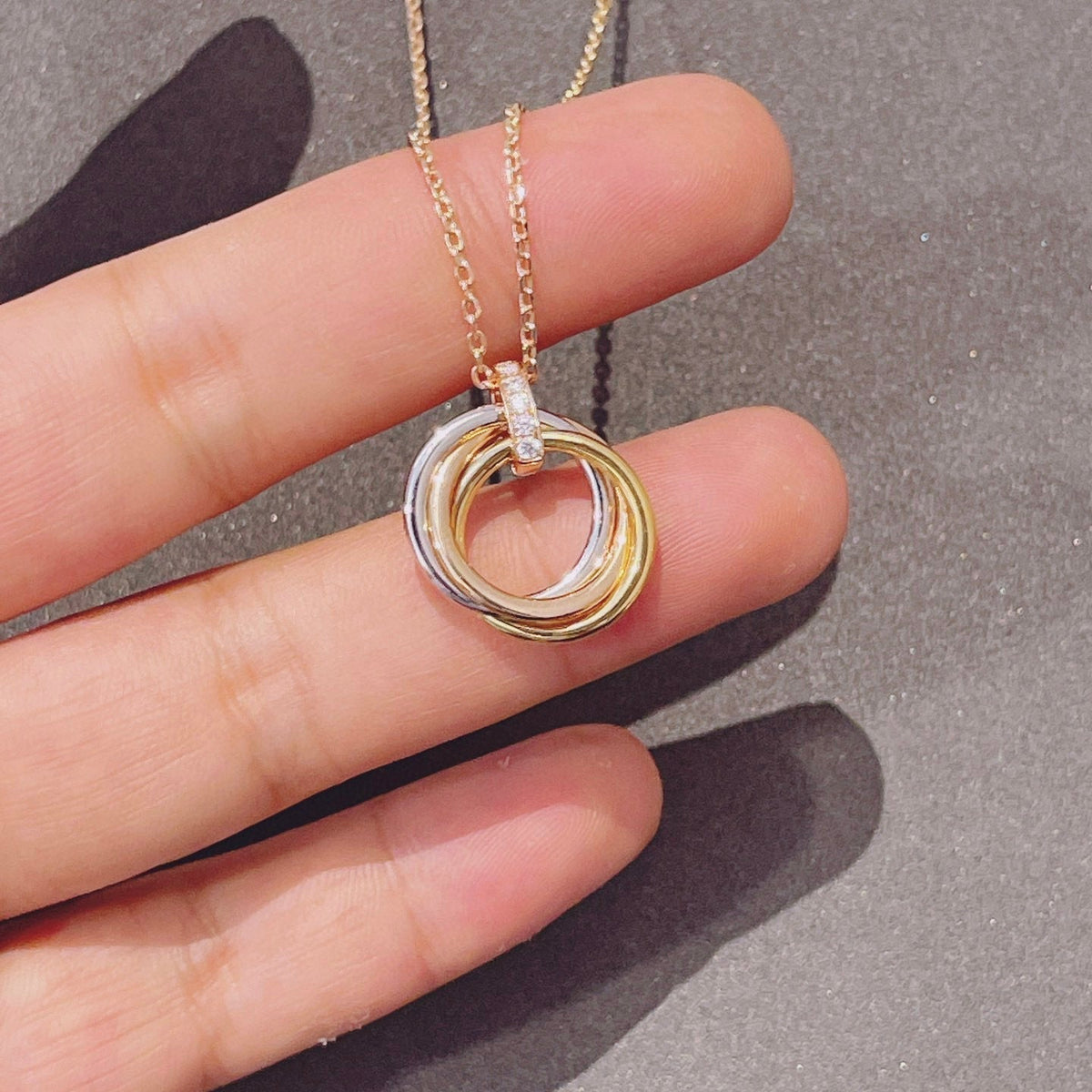 [Cyra]  TRINITY NECKLACE GOLD  DIAMONDS