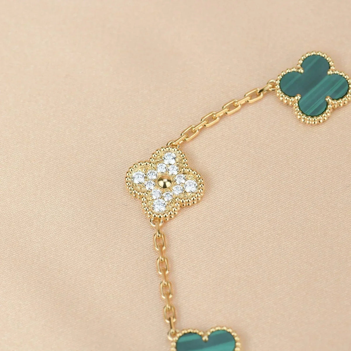 [Cyra] NEUE CLOVER 5 MOTIF MALACHIT ARMBAND KOLLEKTION