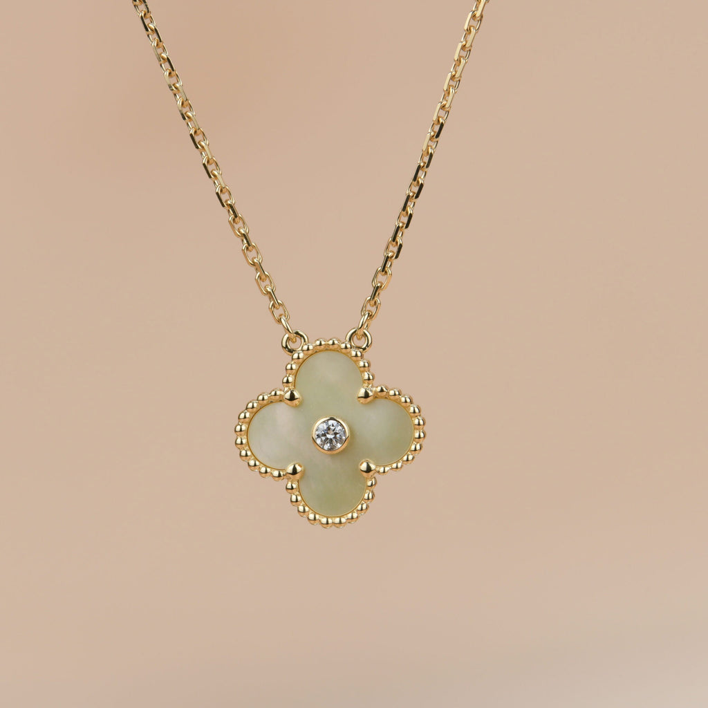 [Cyra]  CLOVER 15MM DIAMOND GOLD MOTHER OF PEARL NECKLACE