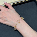 [Cyra] Neues CLOVER 5 MOTIV BERGKRISTALL-ARMBAND