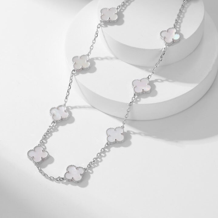 [Cyra]  CLOVER 10 MOTIFS WHITE MOTHER OF PEARL NECKLACE
