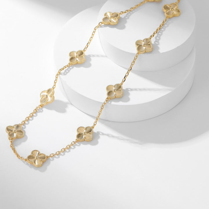 [Cyra]  CLOVER 10 MOTIFS LASER NECKLACE