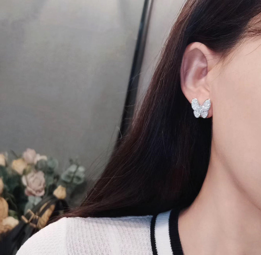 [Cyra]  BUTTERFLY ALL DIAMOND EARRINGS