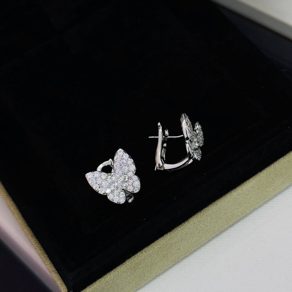 [Cyra]  BUTTERFLY ALL DIAMOND EARRINGS