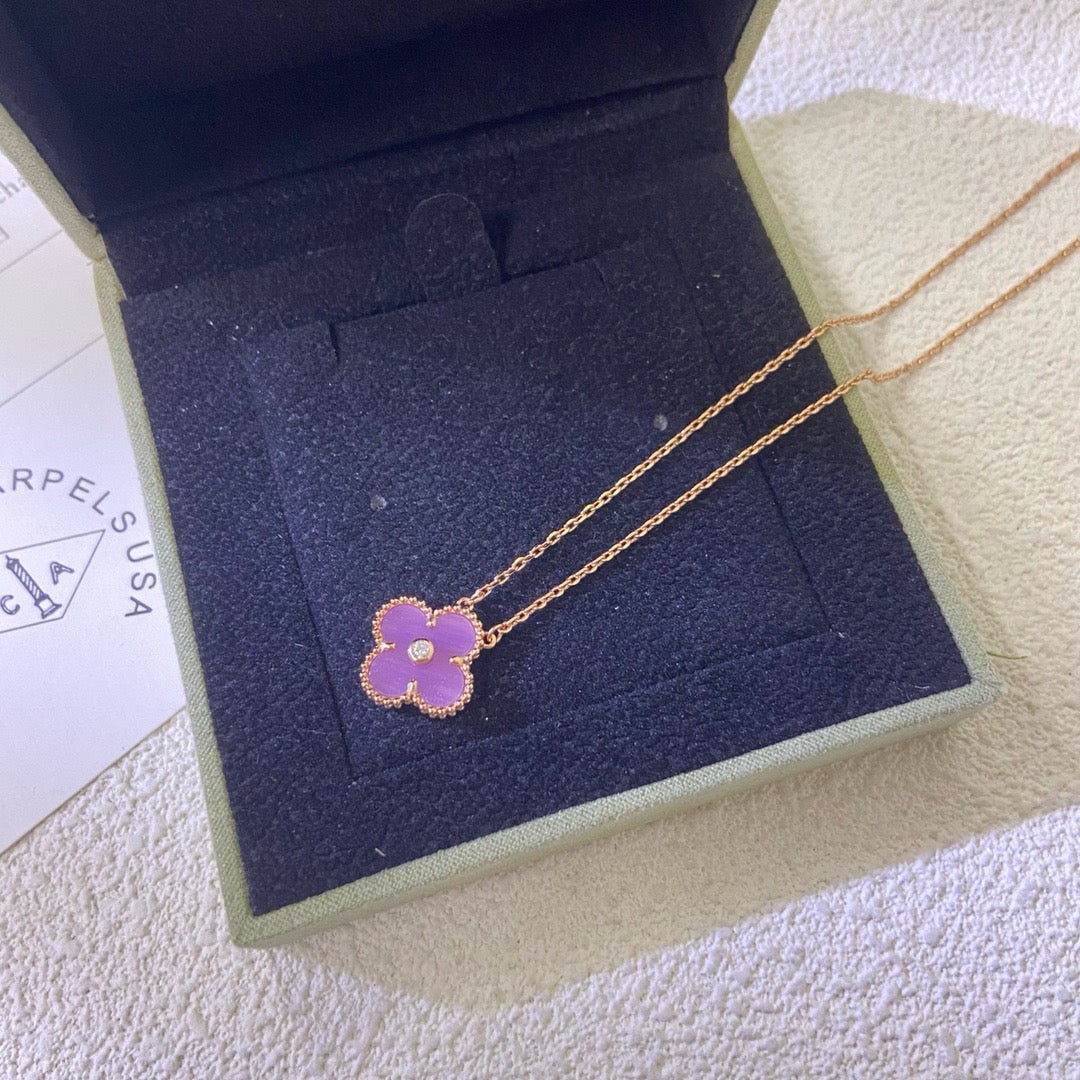 [Cyra]  CLOVER 15MM DIAMOND  PURPLE VIOLET NECKLACE