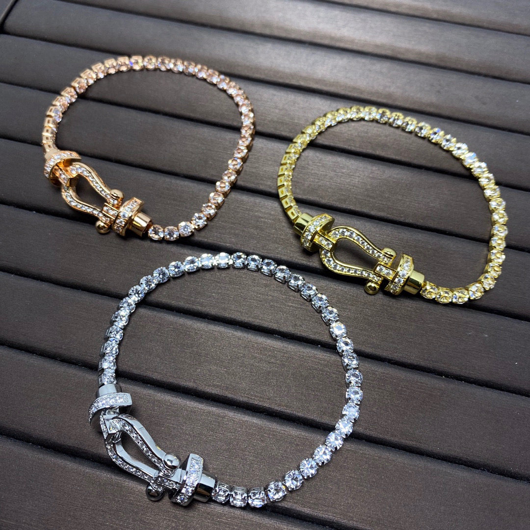 [Cyra]  FORCE  LARGE HORSESHOE FULL DIAMOND TENNIS BRACELET