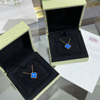 [Cyra] KLEEBLATT-HALSKETTE MIT 15 MM DIAMANT UND BLAUEM ACHAT
