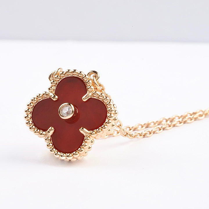 [Cyra]  CLOVER 15MM DIAMOND CARNELIAN NECKLACE