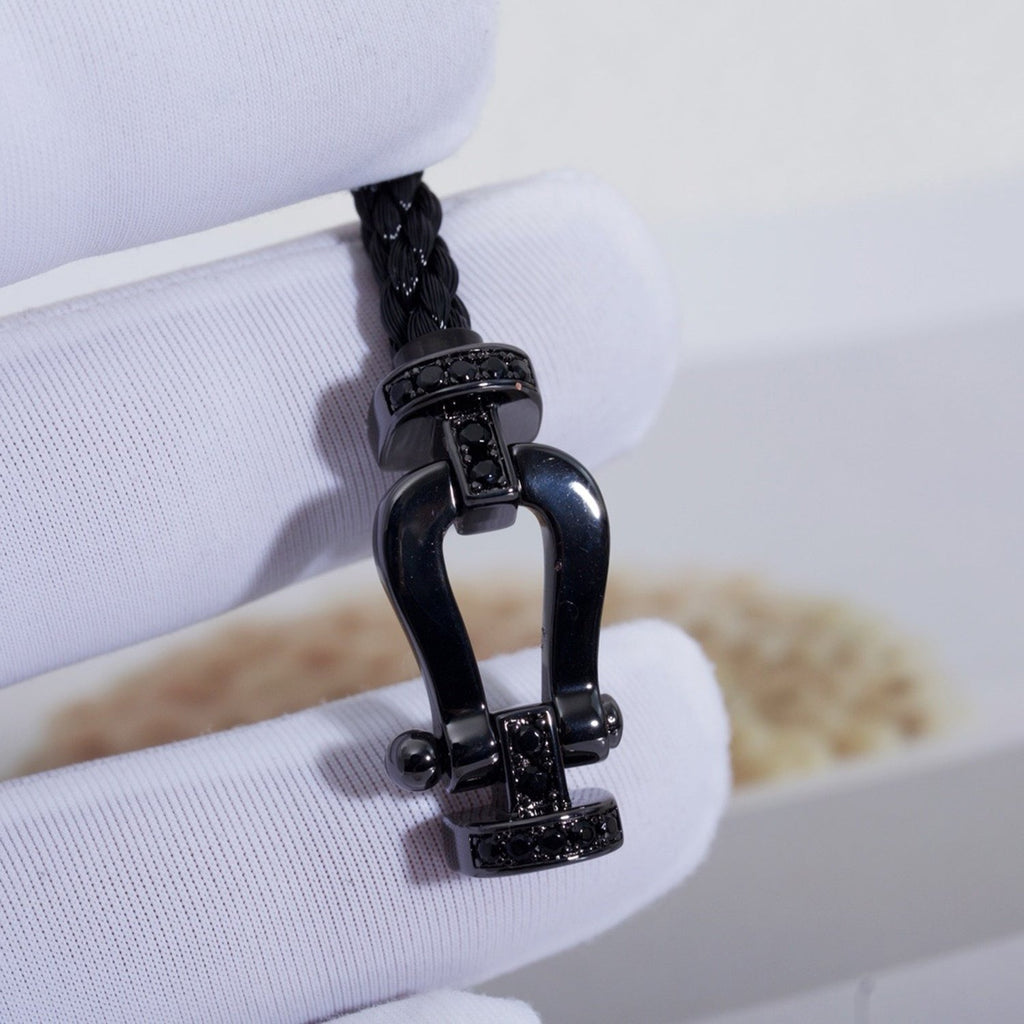[Cyra]  FORCE LARGE SERIES HORSESHOE BLACK SAMURAI BRACELET