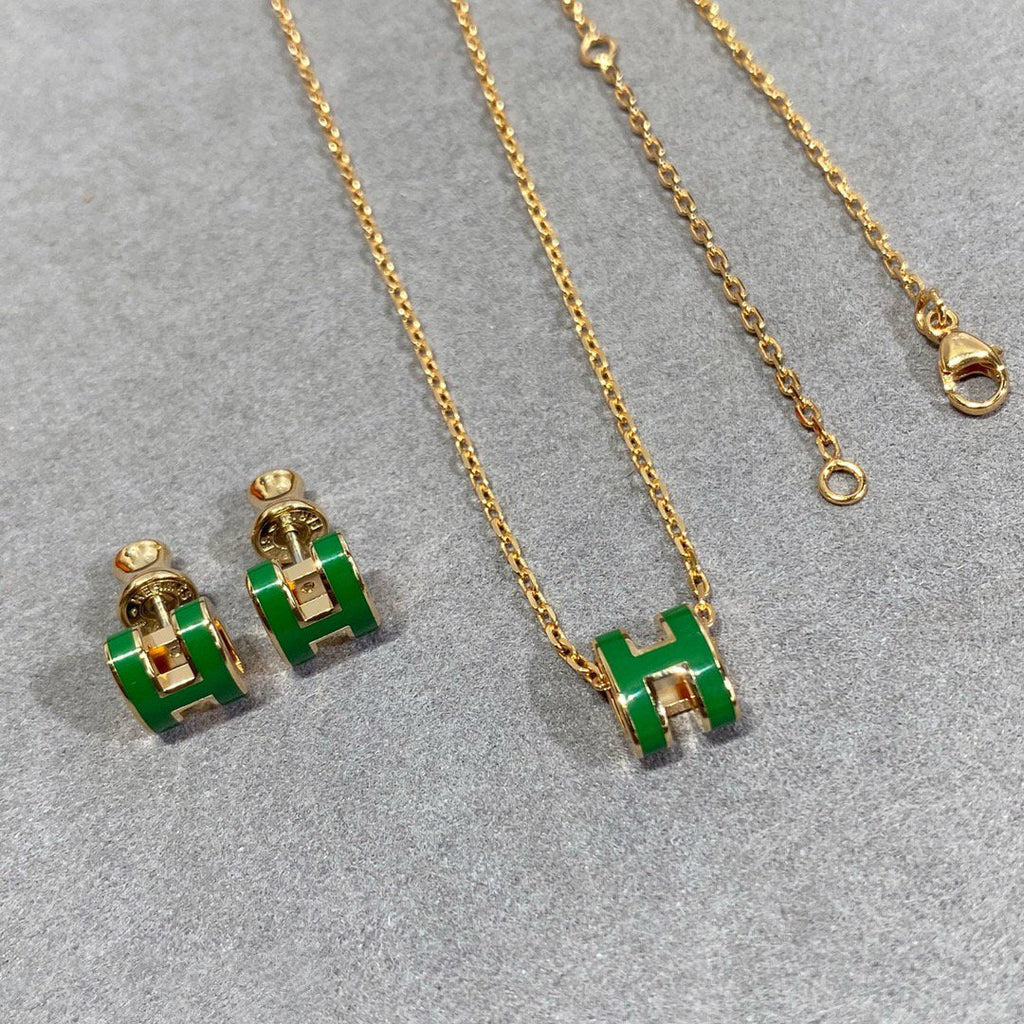 [Cyra]  POP H GREEN NECKLACE SILVER AND GOLD