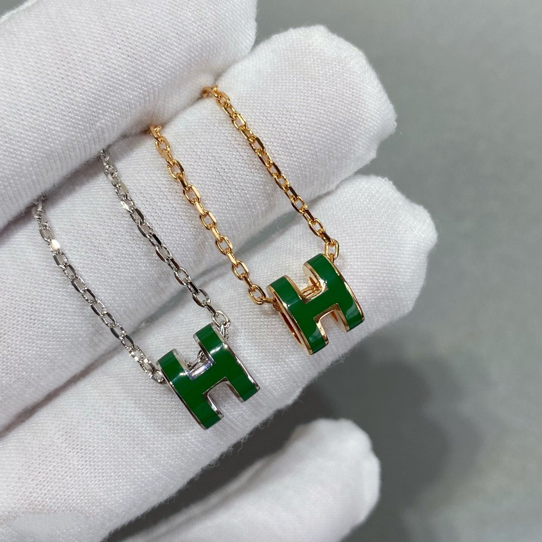 [Cyra]  POP H GREEN NECKLACE SILVER AND GOLD