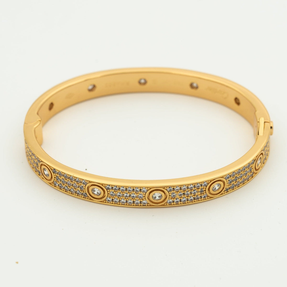 [Cyra]  LOVE ARMBAND 6,1 MM MIT DIAMANT-PAVÉ 10 GROSSE DIAMANTEN