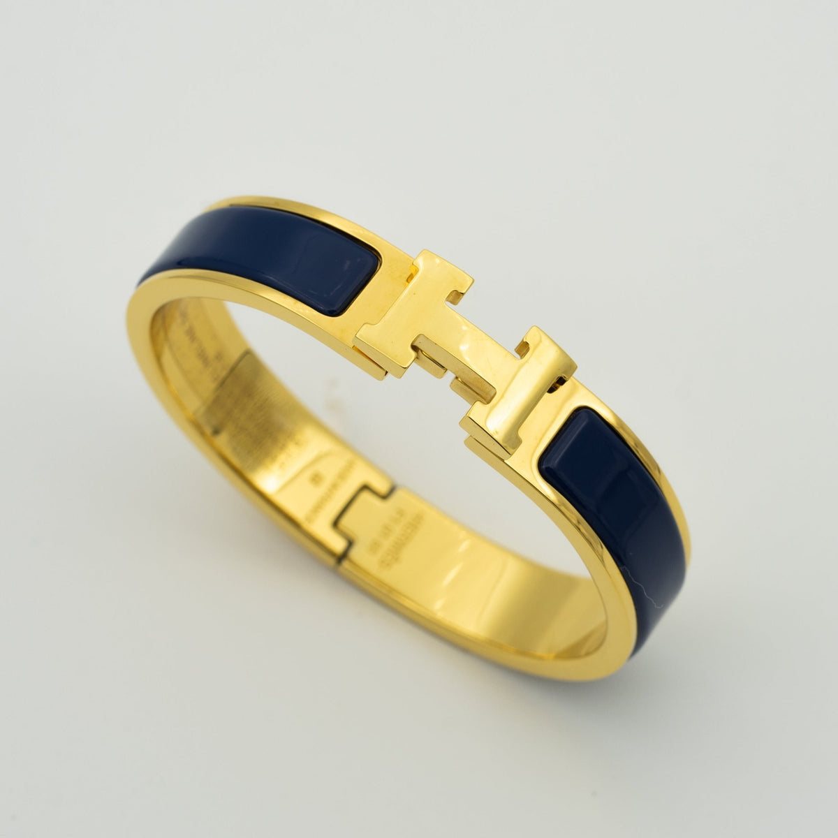 [Cyra]  H BLUE BRACELET