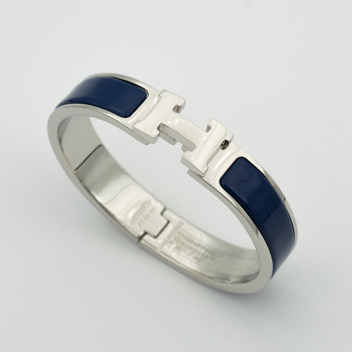 [Cyra]  H BLUE BRACELET