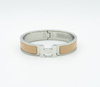 [Cyra] H GRAUES ARMBAND