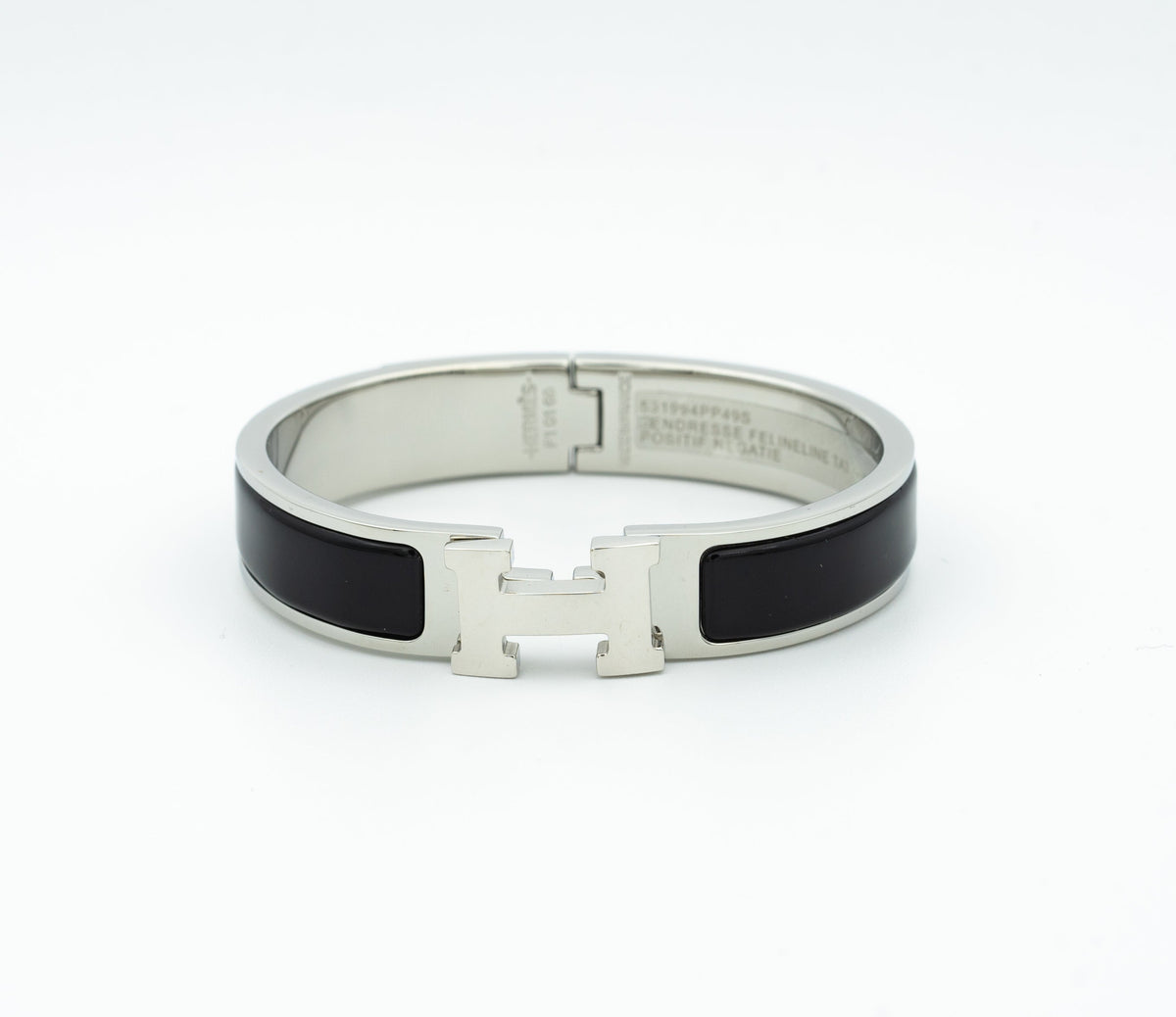 [Cyra]  H BLACK BRACELET