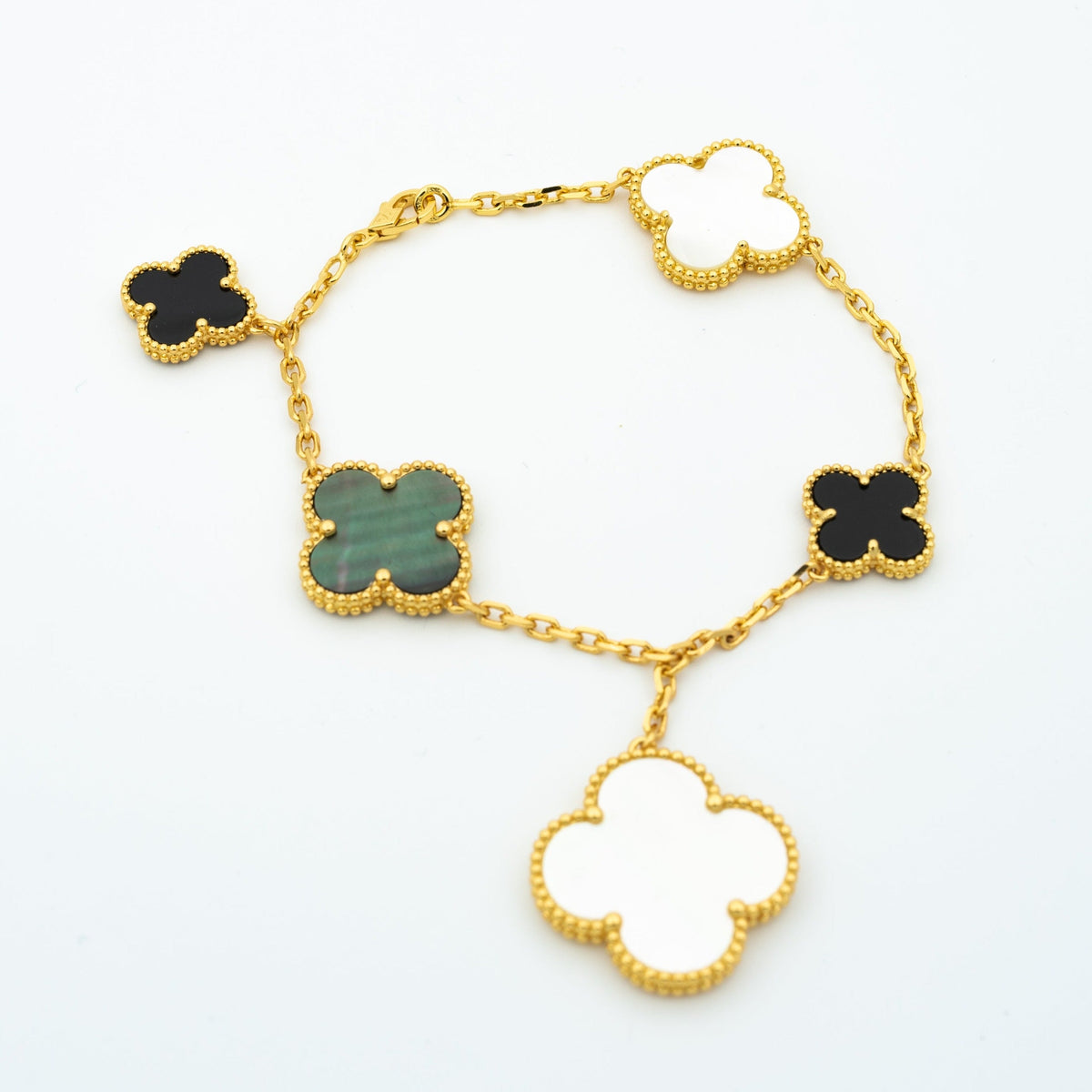 [Cyra]  CLOVER BRACELET 5 MOTIFS ONYX MOP