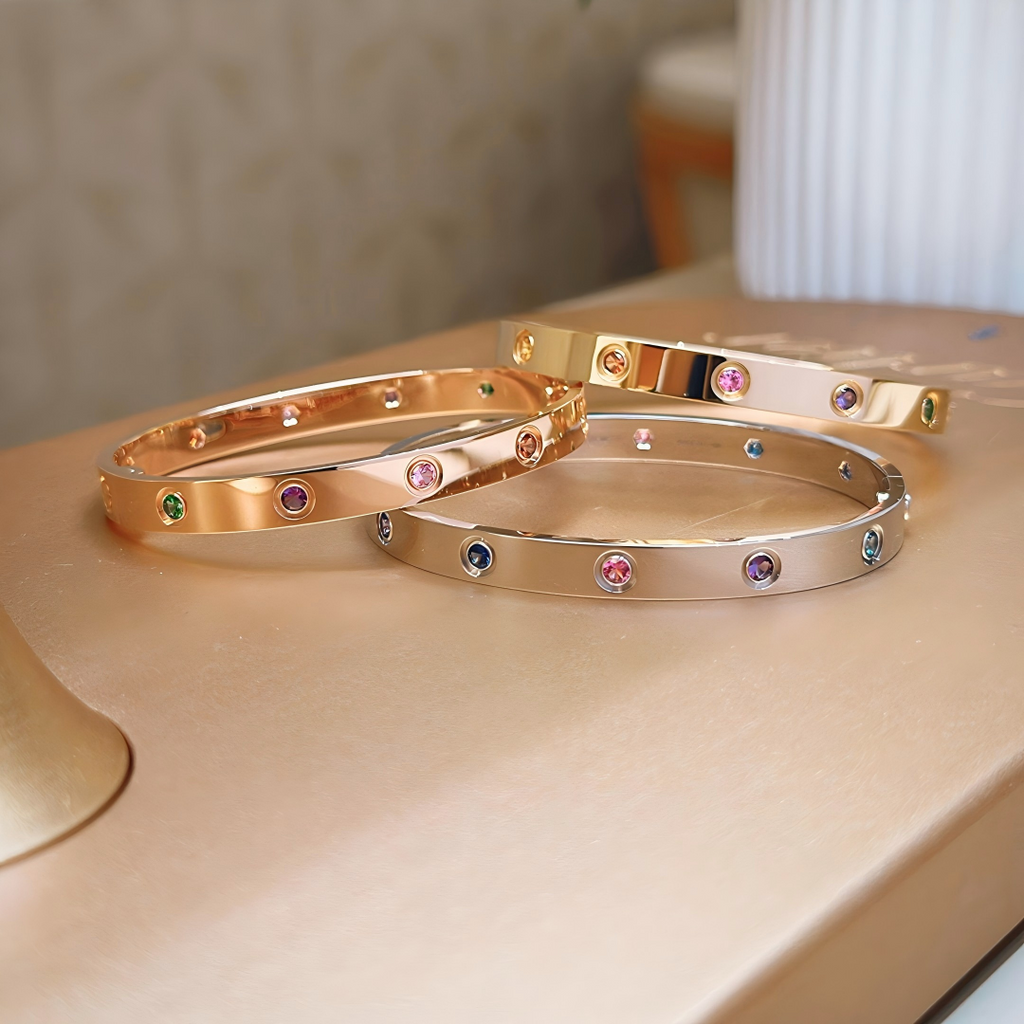 [Cyra]  2026 REGENBOGEN-LIEBESARMBAND 6,1 MM 10 DIAMANTEN