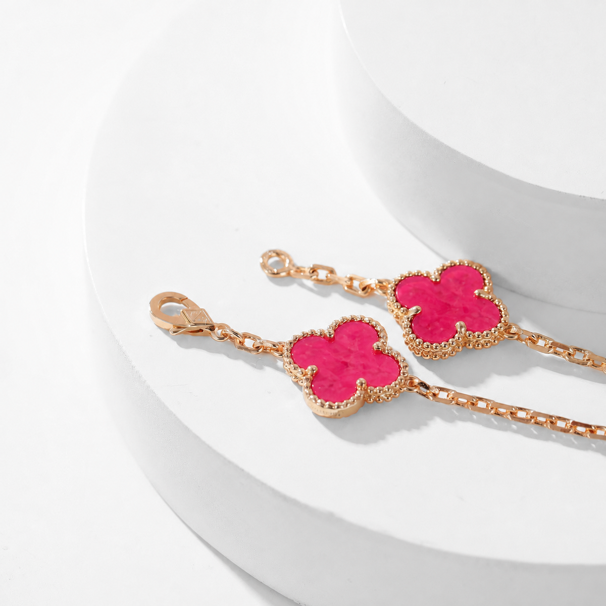 [Cyra] NEW CLOVER 10 MOTIFS PINK ENAMEL NECKLACE