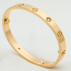 {
  "Cyra": "ラブブレスレット 6.1mm ダイヤモンド4石"
}