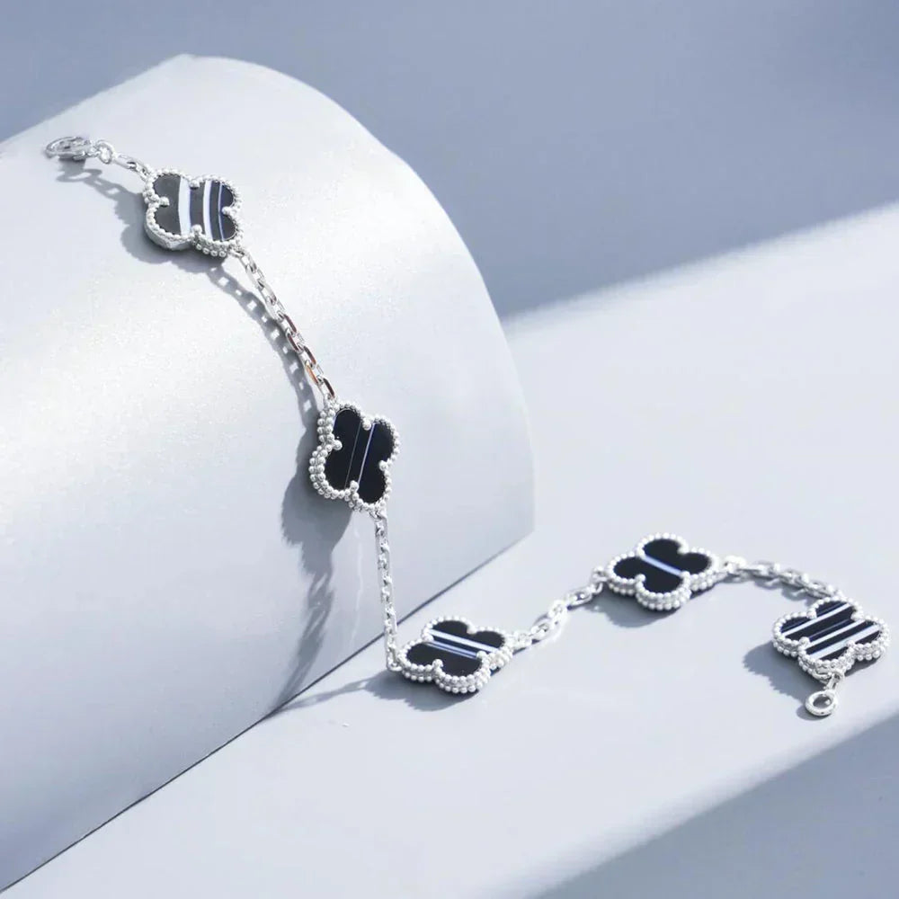 [Cyra] New  CLOVER 5 MOTIF PULSAR STONE BRACELET COLLECTION