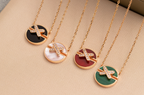 {
  "Cyra": "JEUX DE PINK GOLD DIAMOND NECKLACE"
}