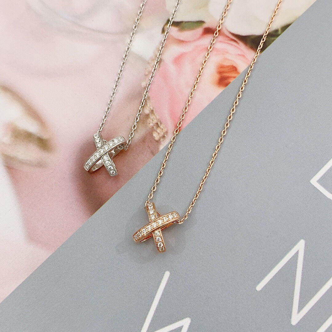 [Cyra]  JEUX DE DIAMOND NECKLACE