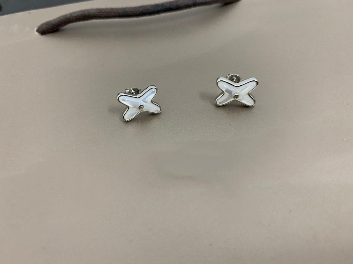 [Cyra]  JEUX DE WHITE MOP SILVER DIAMOND EARRINGS