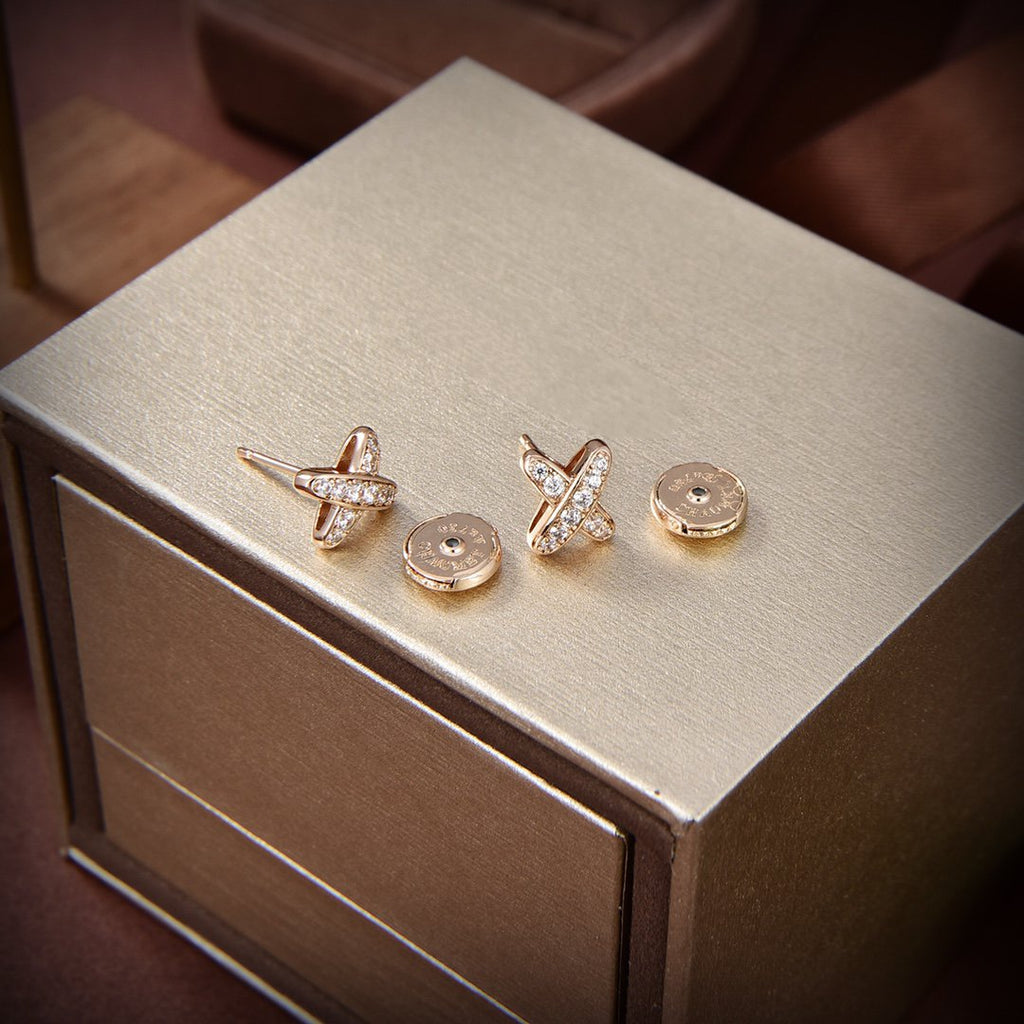 [Cyra]  JEUX DE GOLD DIAMOND EARRINGS