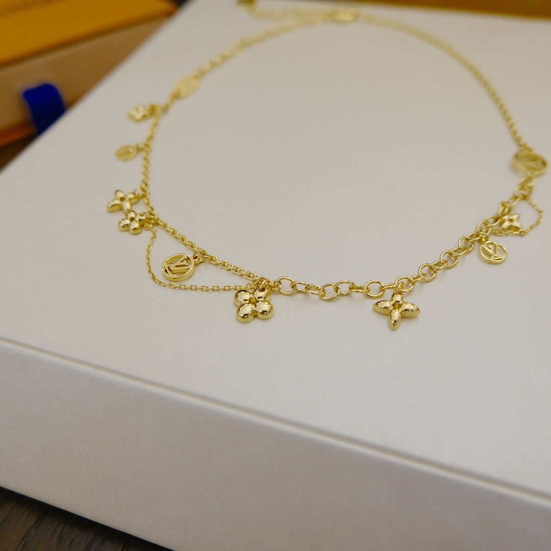 [Cyra]  BLOOMING SUPPLE NECKLACE BRASS
