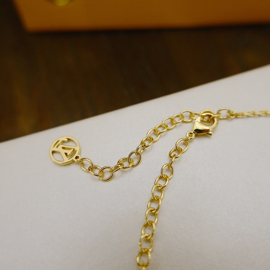 [Cyra]  BLOOMING SUPPLE NECKLACE BRASS