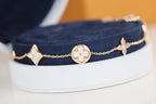 [Cyra]  LEAF CLOVER BRACELET