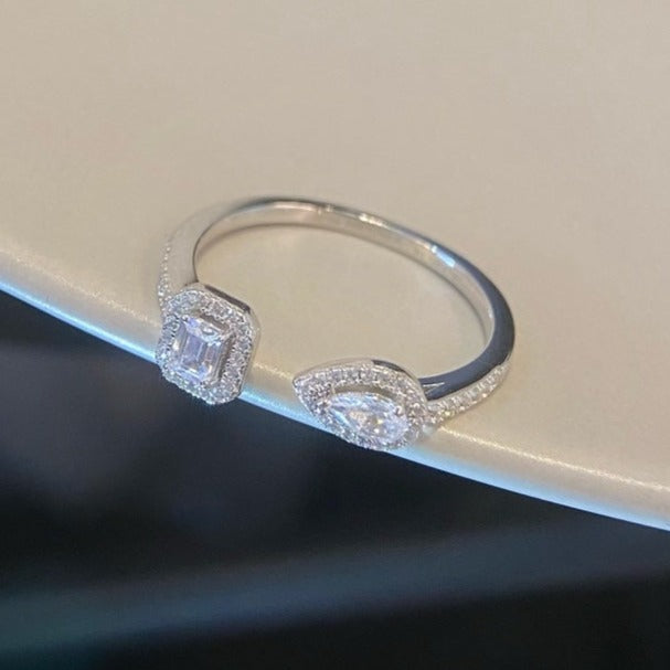 [Cyra] MY TWIN TOI & MOI SILVER DIAMOND RING