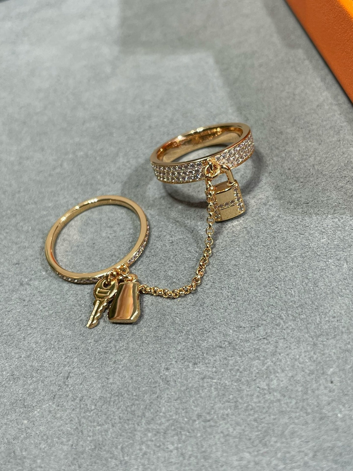 [Cyra]  HM KELLY CLOCHETTE DOUBLE RING IN  WITH DIAMONDS