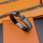 [Cyra]  CLIC HM SO BLACK GREY BRACELET