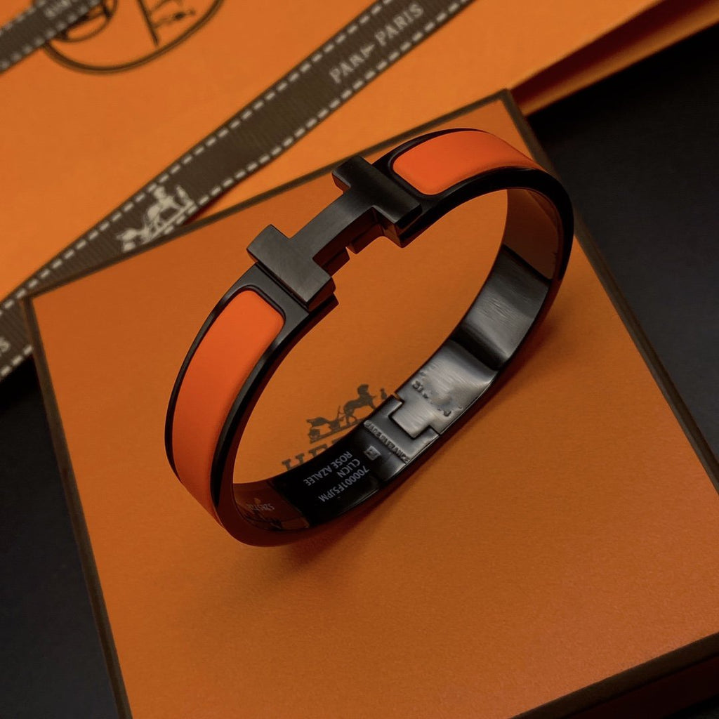 [Cyra]  CLIC HM SO SCHWARZ OREGAN ARMBAND