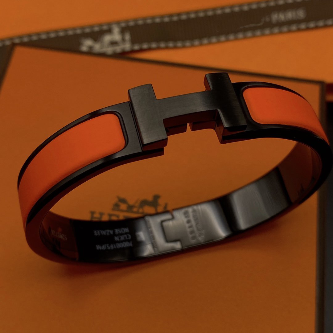 [Cyra]  CLIC HM SO BLACK OREGAN BRACELET