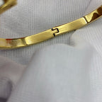 [Cyra]  CLASSIC HM CLIC WHITE 8MM ENAMEL BRACELET