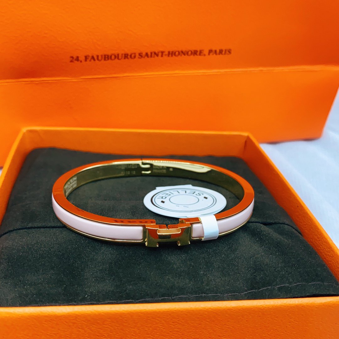 [Cyra]  CLASSIC HM CLIC  PINK 8MM ENAMEL BRACELET