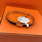 [Cyra] KLASSISCHES HM CLIC SCHWARZES 8MM EMAILLE-ARMBAND