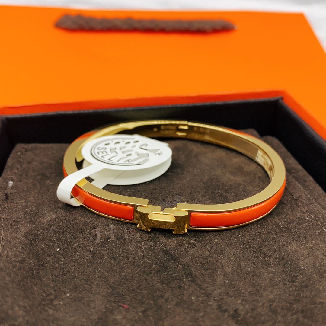 [Cyra]  CLASSIC HM CLIC RED 8MM ENAMEL BRACELET