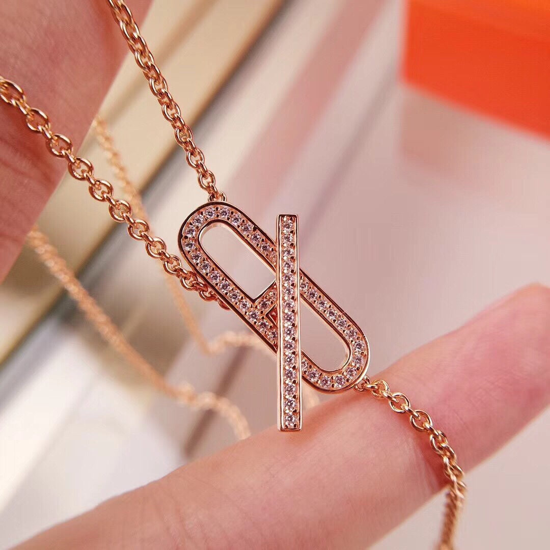 [Cyra]  HM FIRE PIG NOSE NECKLACE TRENDY STREET