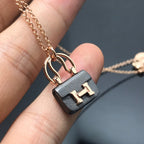 [Cyra]  WOMEN'S HM AMULETTES CONSTANCE PENDANT NECKLACE